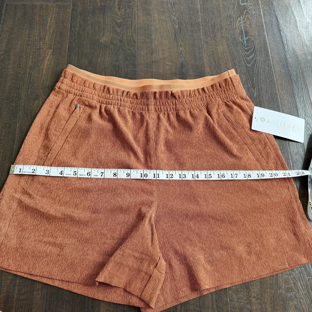 Athleta Echo Shorts Womens 10 Quick Dry Breathable Packable Athletic Running Gym